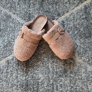 J. Crew Tan Slippers Plush Comfort Indoor Wear